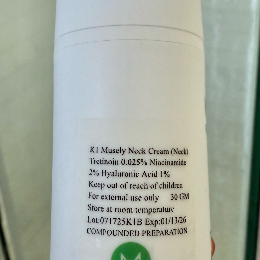 Musely the neck cream - Picture 2 of 2